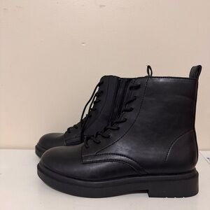 Madden girl combat boots black size 7.5
